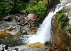 air terjun sekayu